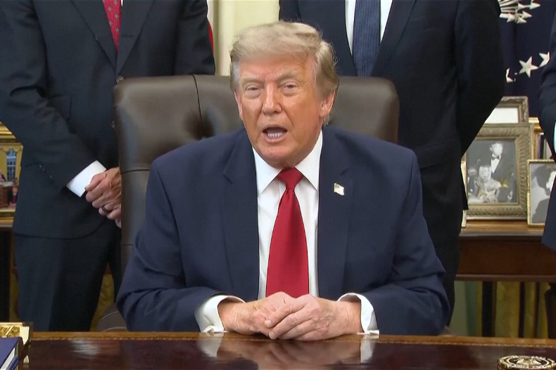 Trump Tells Gulf Nations to Pay for U.S. Protection of Strait of Hormuz