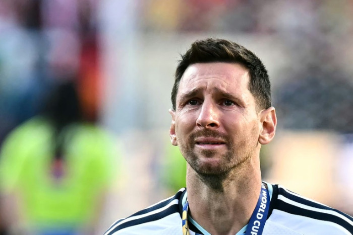 Messi trải qua ngày chia tay World Cup đầy nước mắt khi Argentina thất bại trước Tây Ban Nha
