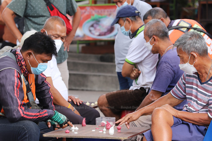 Các nhóm lao động Thái Lan phản đối công thức CARE trong tính lương hưu