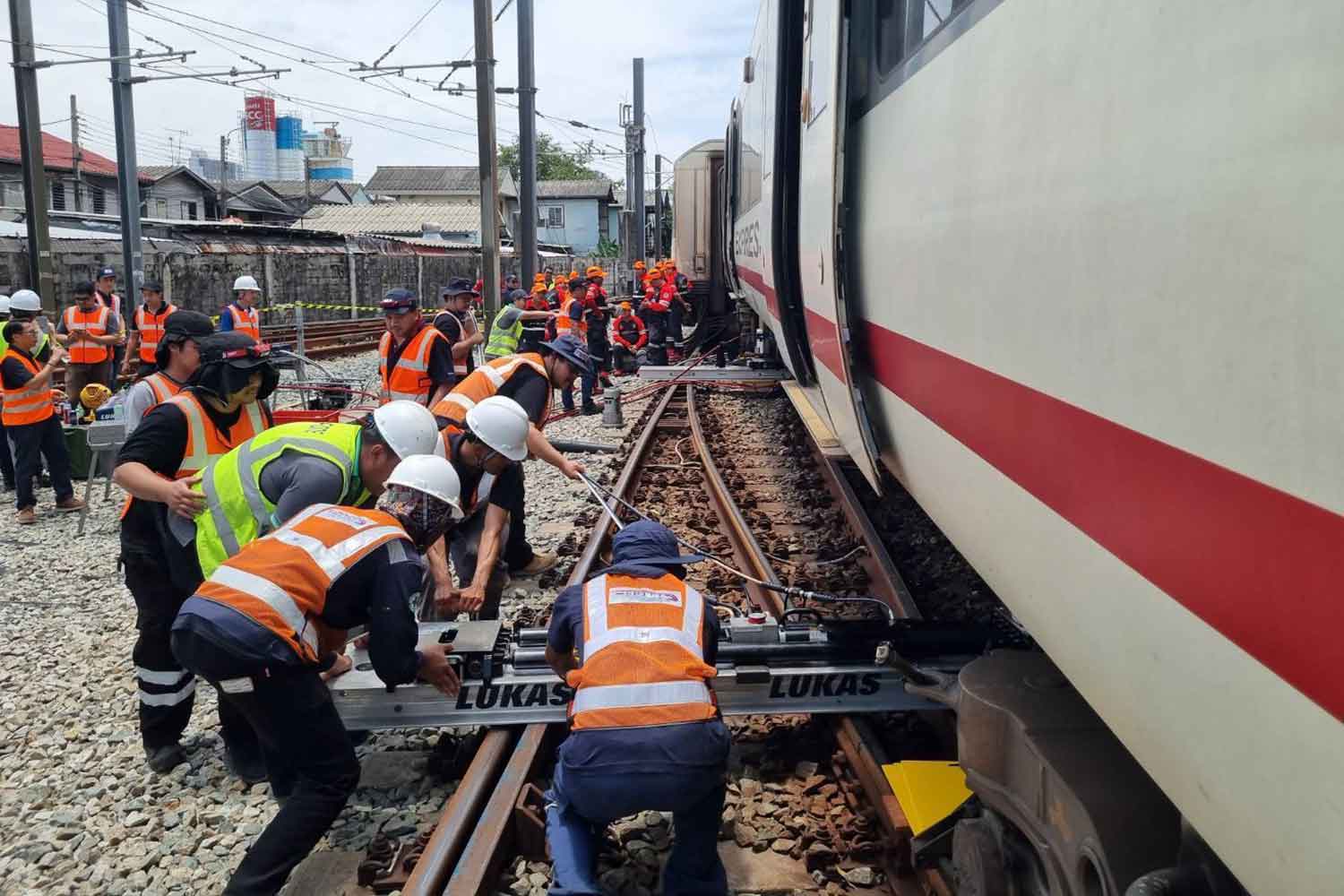 Full service of Airport Rail Link resumes