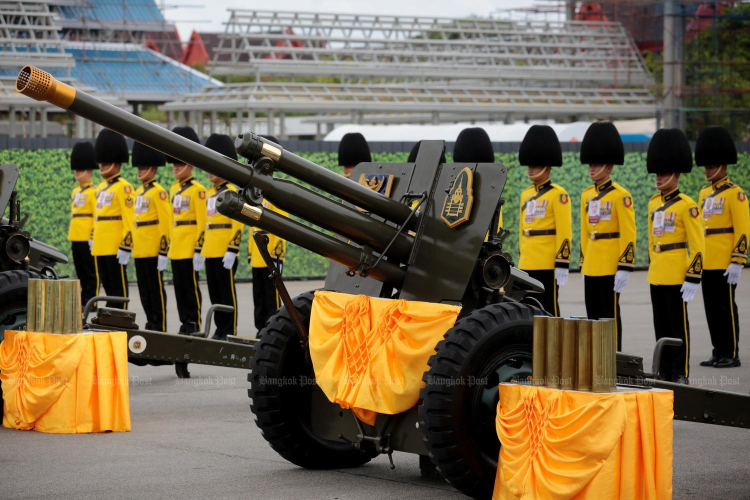Thais celebrate HM the King’s birthday