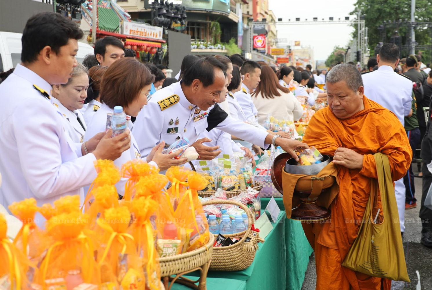 Thais celebrate HM the King’s birthday