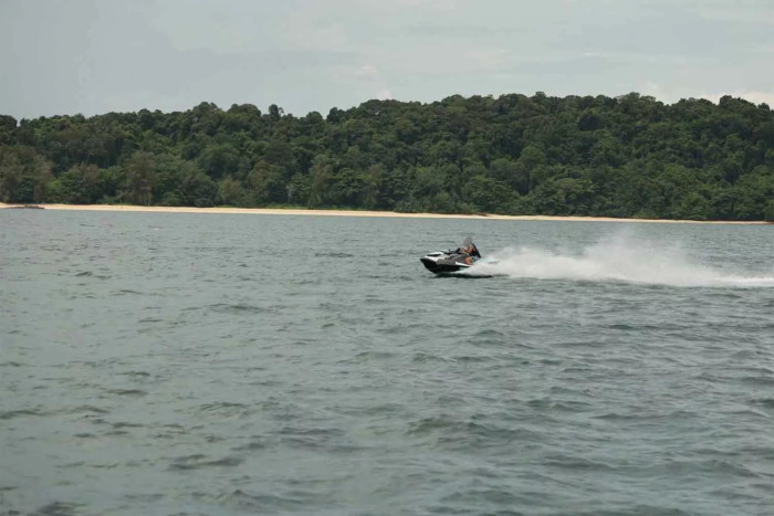 Phuket cracks down on jet skis