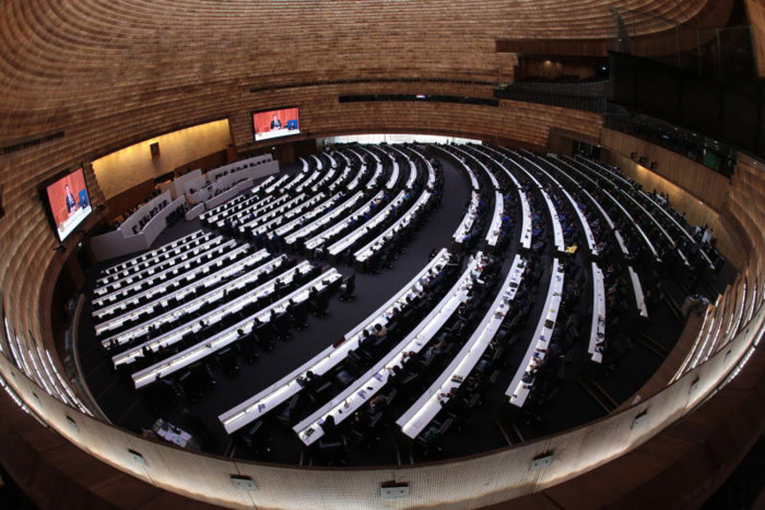 Government ready for censure debate
