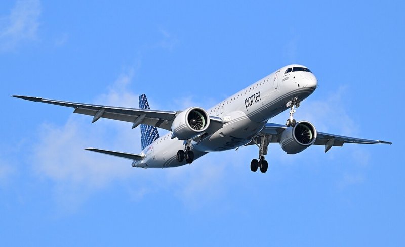 A Porter Airlines Embraer 195 E2 arriving from Toronto makes its final approach to Boston Logan International Airport on June 26, 2026. (Photo: 4300streetcar via Wikimedia Commons)