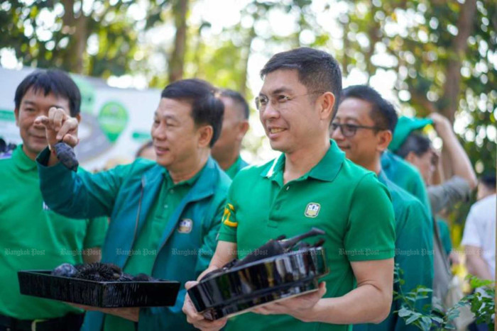BAAC chief faces backlash from staff