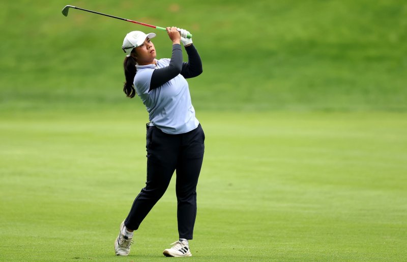 Arpichaya “Piano” Yubol of Thailand plays her second shot on the first hole during the second round of the Standard Portland Classic 2026 at Columbia Edgewater Country Club on Aug 14, 2026 in Portland, Oregon. (Photo: Getty Images for LPGA Tour)