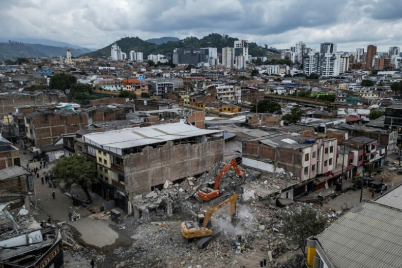 Hope fades for finding survivors of Colombia quake as rescued woman dies