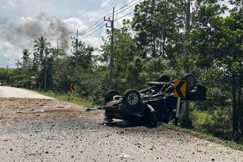 An explosion overturns a car carrying paramilitary rangers from the 11th Paramilitary Regiment Task Force in Waeng district, Narathiwat province, in May 2026. The blast killed one ranger and injured two others. (Photo: Narathiwat Public Relations Office)