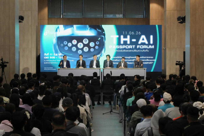 Thais rush to register for TH-AI Passport