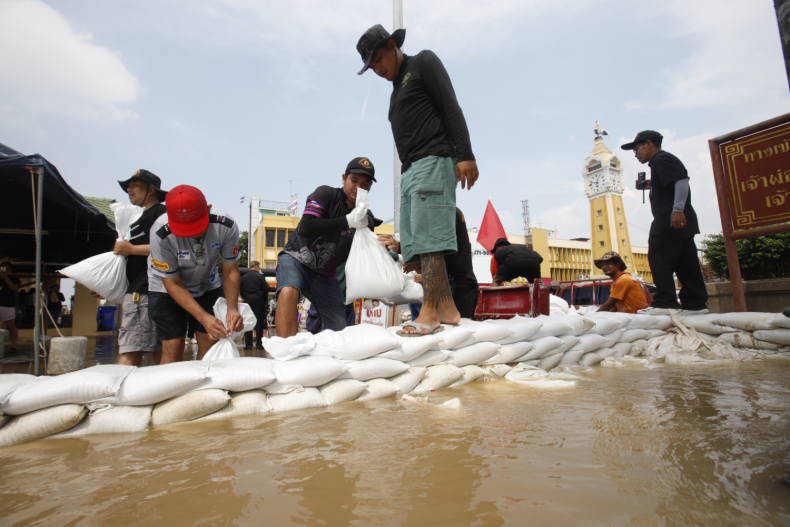 High tides prompt flooding alerts across six Thai provinces and Bangkok
