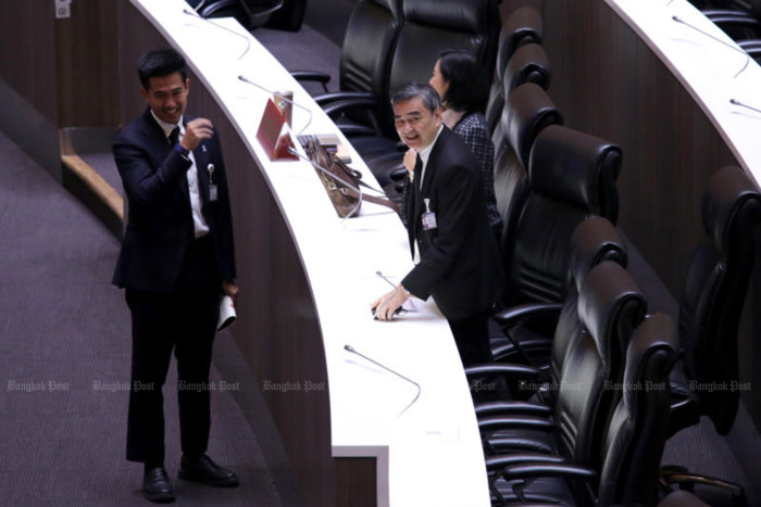 Abhisit says borrowing B400 billion won’t spur growth