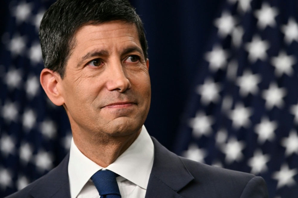 Most Asian stocks advance as attention turns to Warsh speech