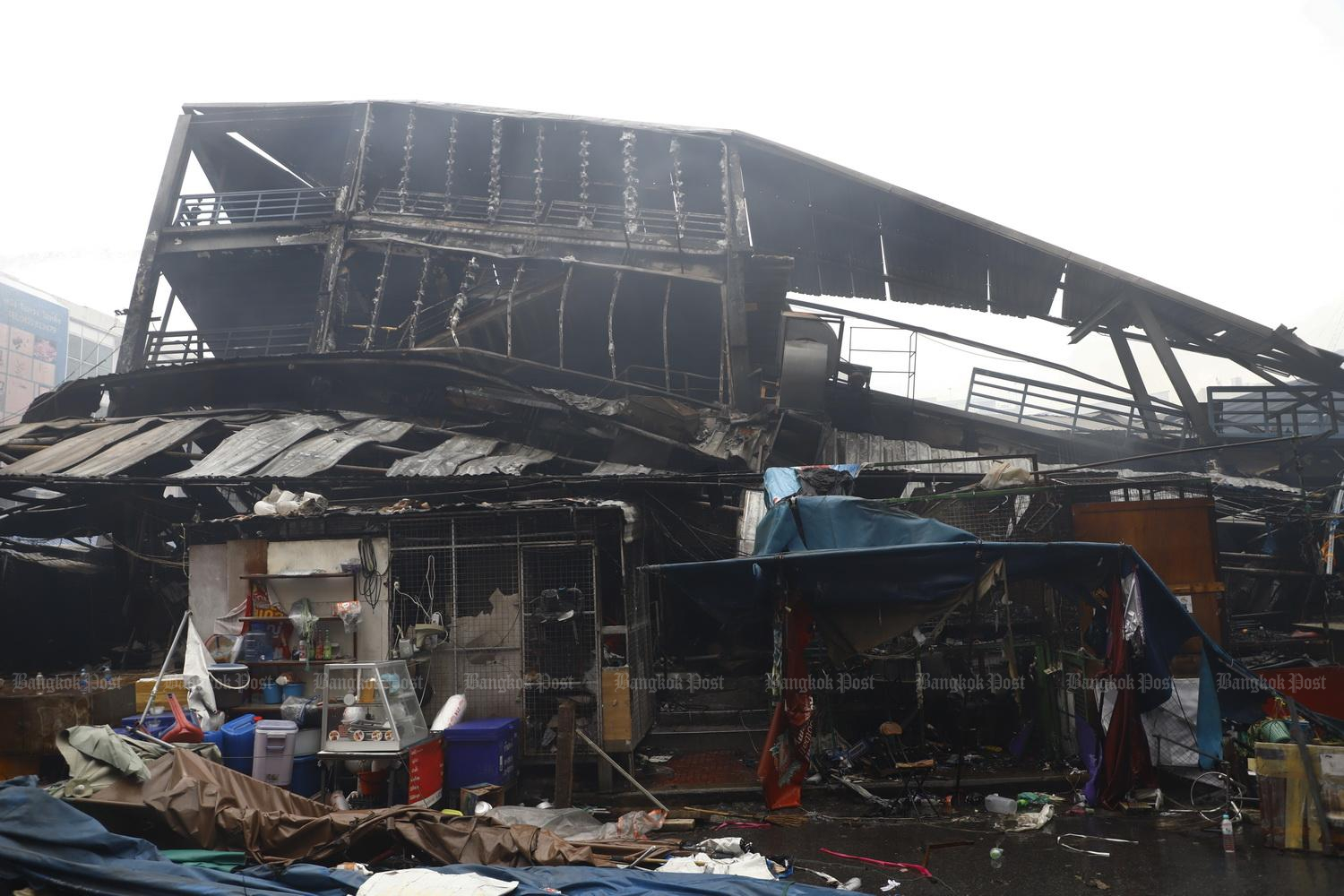 Fierce fire ravages Bangkok’s Klongthom Center
