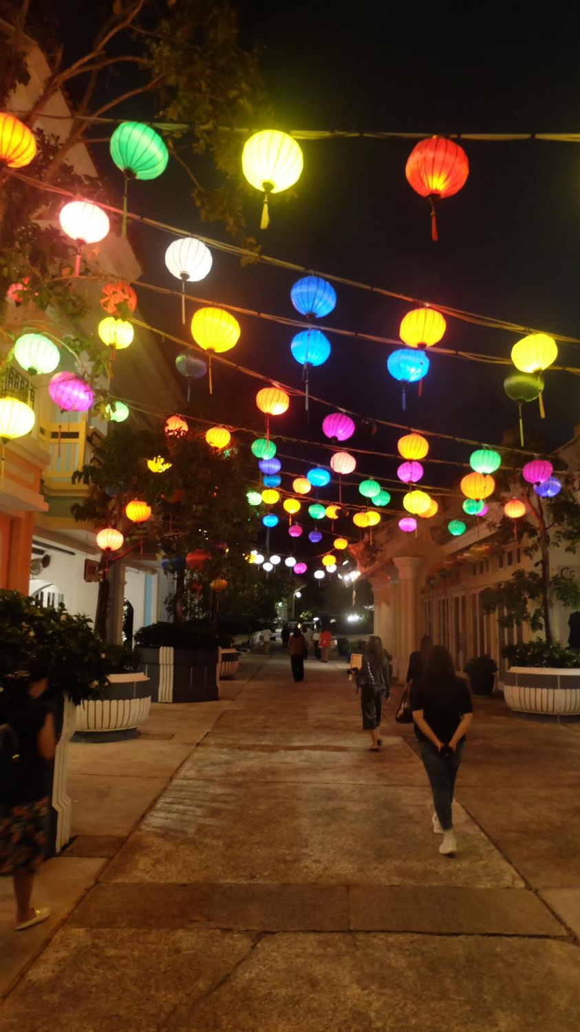Rue De Lamarck at JW Marriott.  (Photo: Thana Boonlert)
