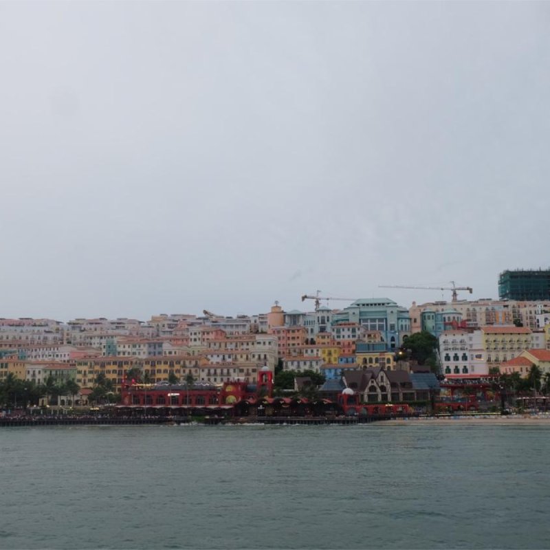 The Mediterranean-inspired Sunset Town. Photos: Thana Boonlert