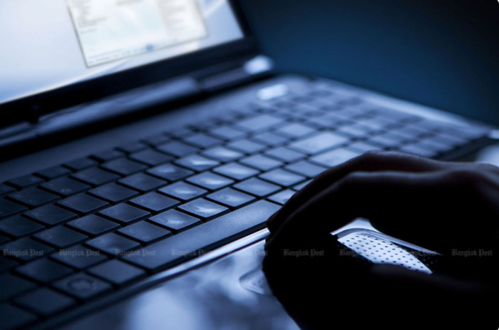 Call-centre scams cost retirees billions