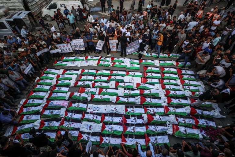 Israeli rubble-clearing in Gaza could erase 'atrocity crimes' evidence