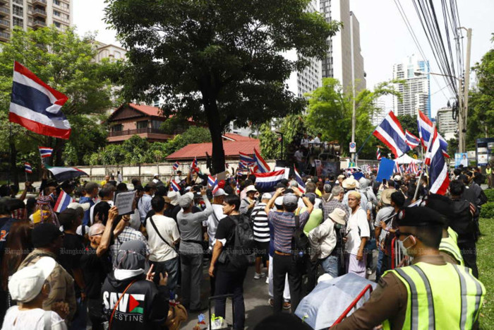 Poll respondents demand Israeli visitors obey Thai laws - Bangkok Post