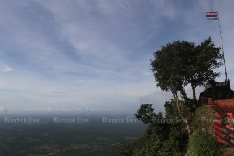 Cambodian trenches 'defensive', says Thai army