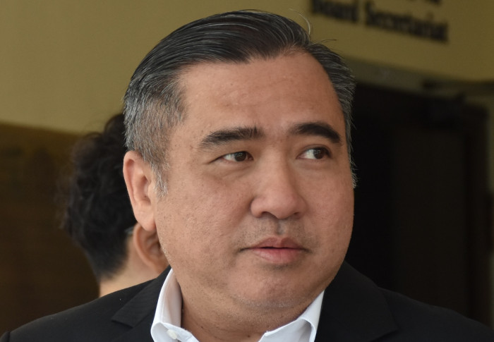 Malaysian minister resigns to protest Najib pardon