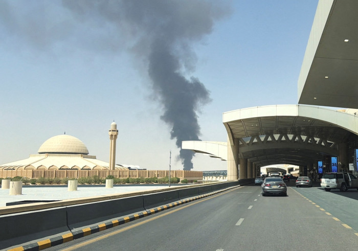 Saudi capital issues air raid alert - Bangkok Post