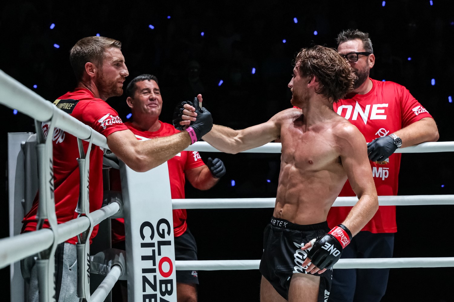 Freddie Haggerty greets his corner after facing Rungruanglek TN Muaythai at The Inner Circle 30