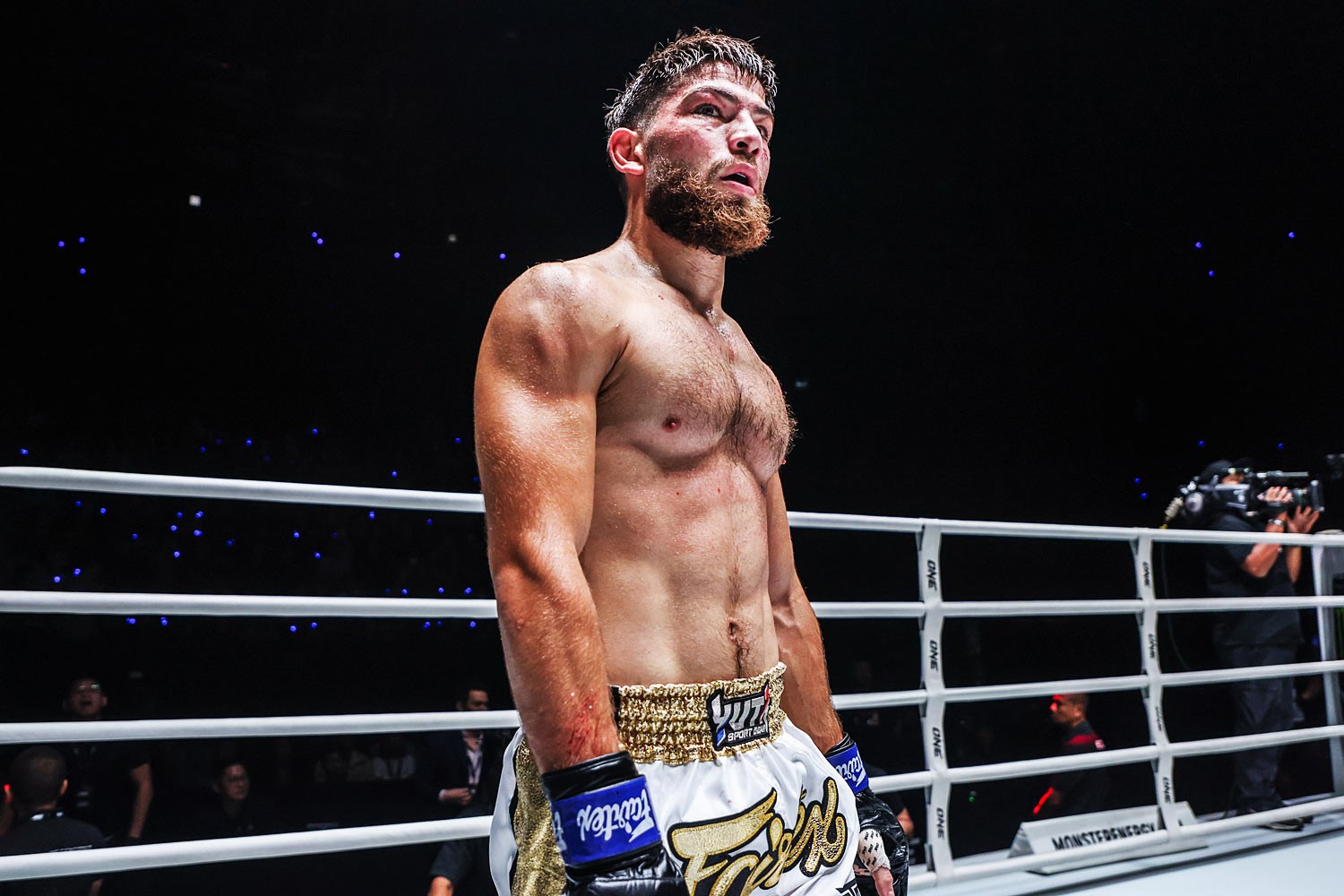 Ellis Barboza in action at Lumpinee Stadium