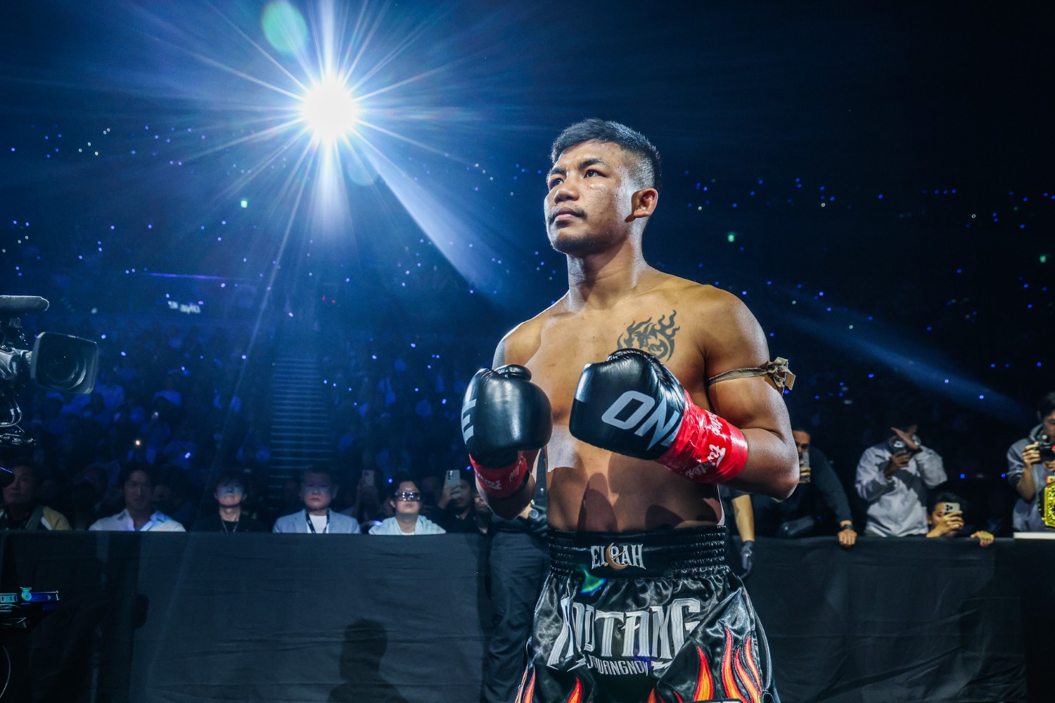 Rodtang heads to the ring for his rematch with Takeru Segawa at ONE Samurai 1 in Tokyo (Large)