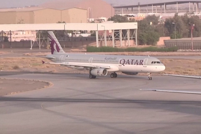 Qatar Airways seconds pilots as carriers adapt to hit from Iran war - Bangkok Post