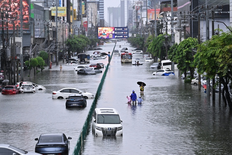 More than 330 millimetres (13 inches) of rain fell in some areas of Bangkok between Thursday and Sunday, the weather agency said