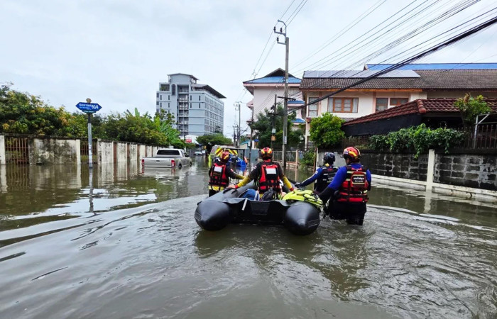Flood disaster zones in Nonthaburi, more rain forecast - Bangkok Post