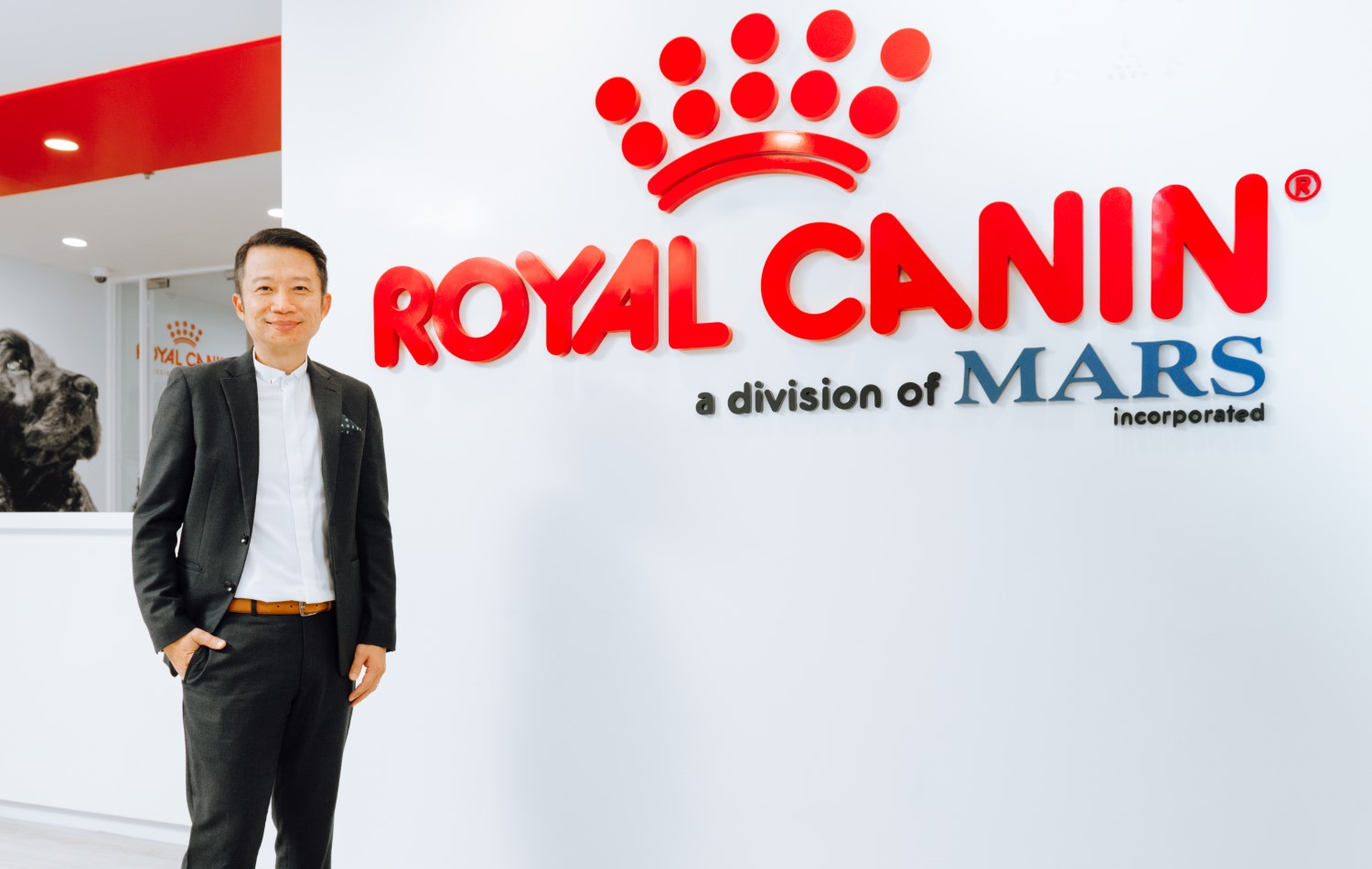 Dr. Chadon Suwanarit, Managing Director, Royal Canin Thailand&nbsp;
