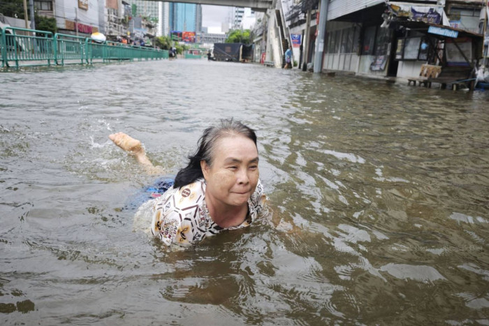 8 common health risks that follow flooding
