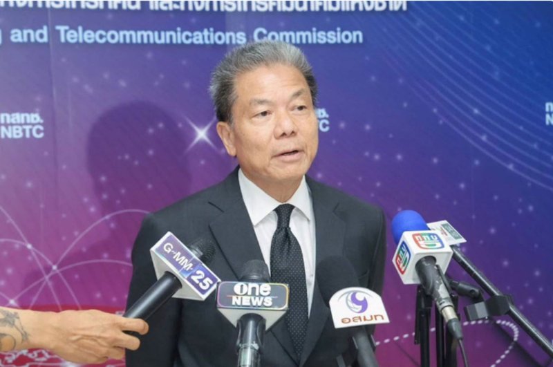 National Broadcasting and Telecommunications Commission (NBTC) chairman Sarana Boonbaichaiyapruck speaks to reporters on June 25, 2526. (Photo: NBTC)