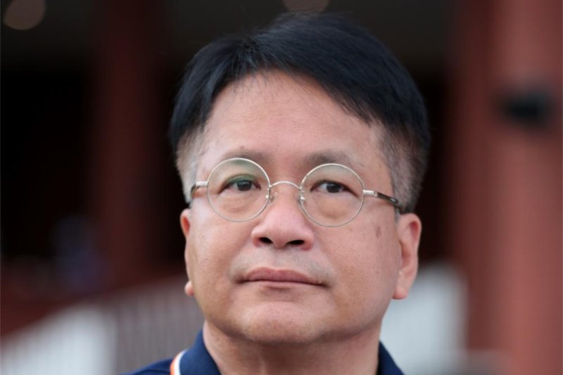People’s Party candidate Decharat Sukkamnerd finished 55,000 votes behind Narupon Yenprasert in the Nonthaburi election.