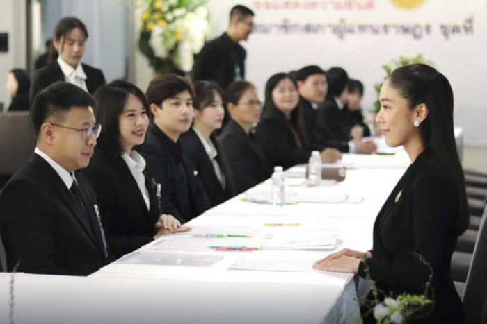 Panel calls MP Suchada and husband - Bangkok Post