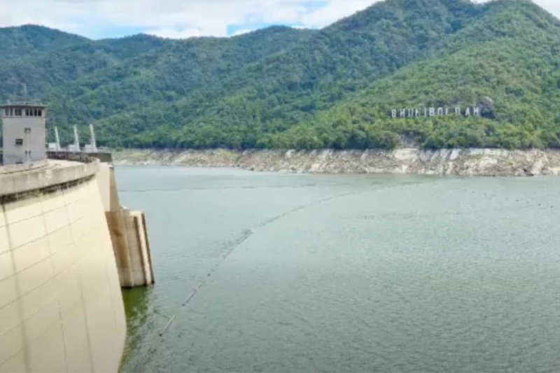 Bhumibol dam in Tak on Monday. Photo: Electricity Generating Authority of Thailand