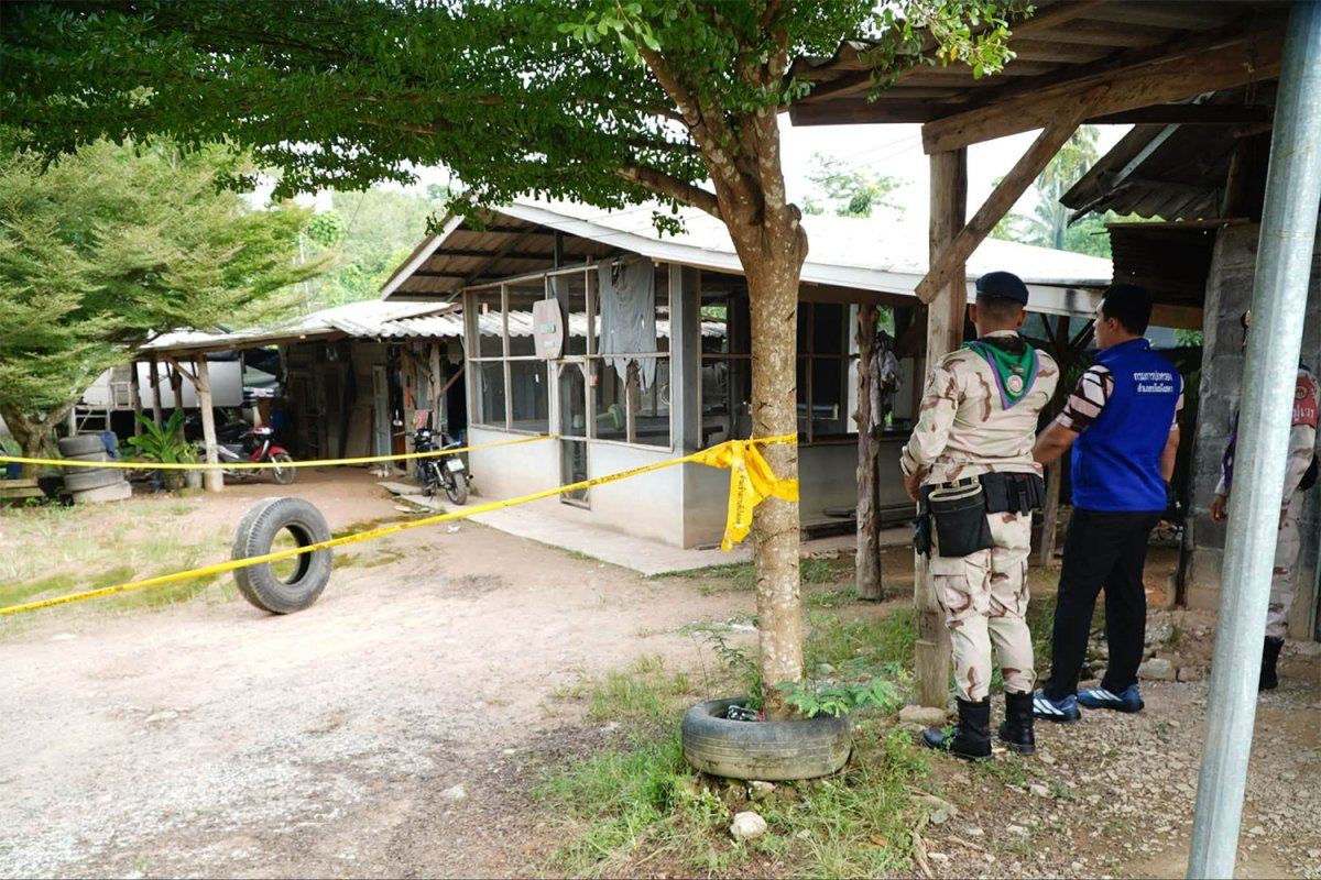 Bangkok Post - Five security volunteers injured in pipe bomb attack in Yala