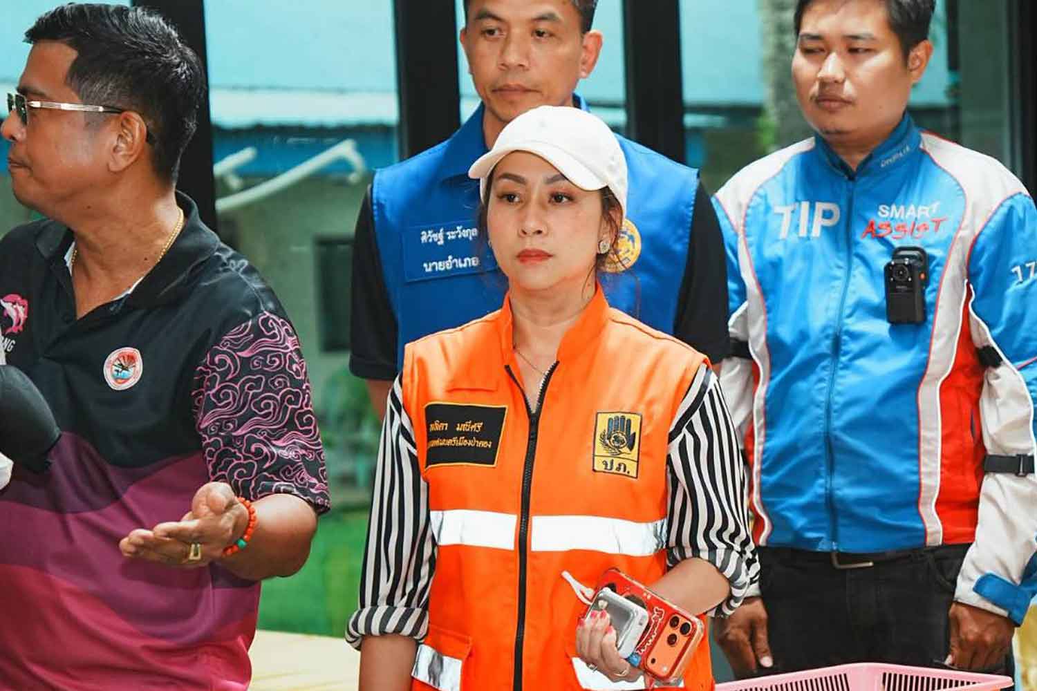 Patong mayor Lalita Maneesri inspects the clean-up operation on Wednesday.