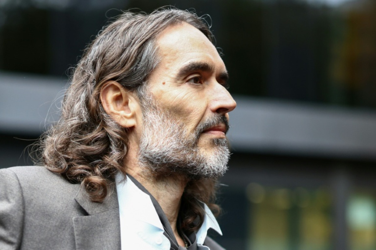 Bangkok Post - Russell Brand gives evidence in rape trial