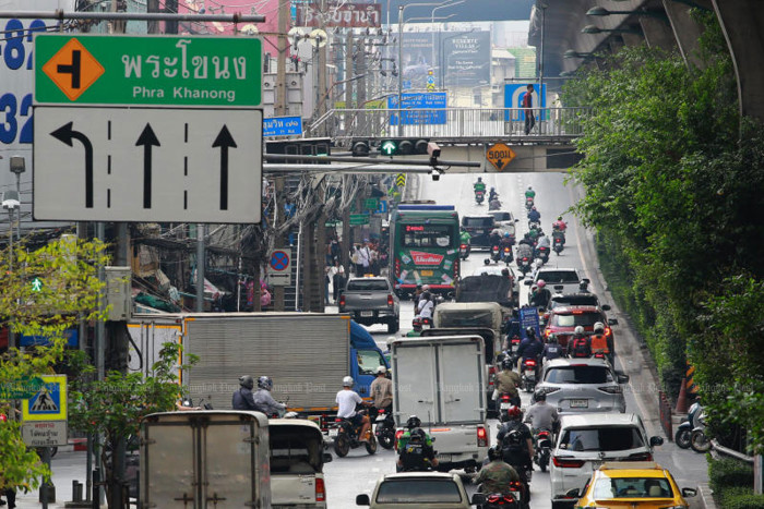 Lifetime driving licences 'won't be binned' - Bangkok Post