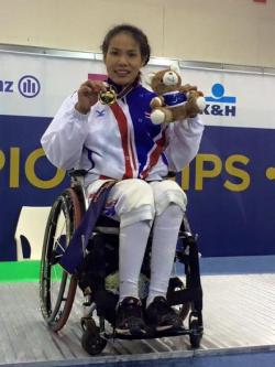 Bangkok Post Saysunee retains world title