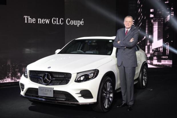 Mercedes-Benz mulls hybrid battery factory