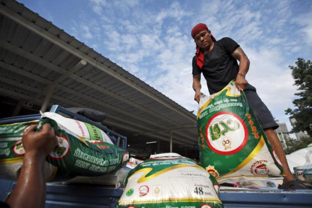 Thai exporters sign MoUs to sell rice, tapioca