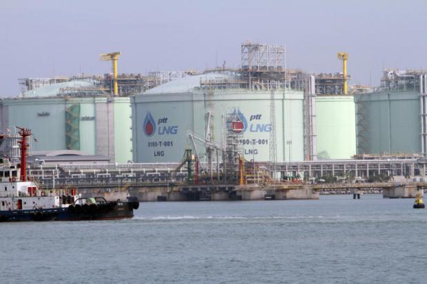 PTT's liquefied natural gas terminal at Map Ta Phut industrial estate in Rayong province. The state energy firm plans to increase trade and invest more in its LNG business. APICHART JINAKUL