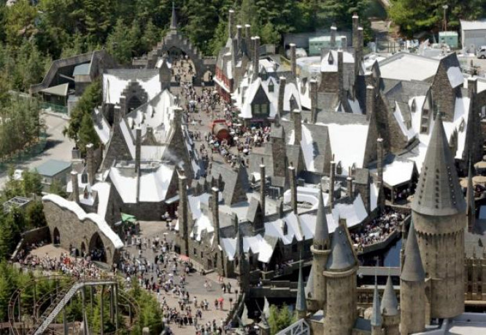 Bangkok Post - NBCUniversal buys rest of USJ