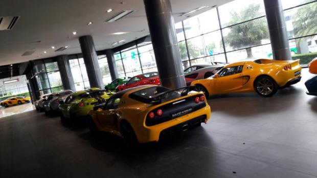 Luxury car dealers want lower duties