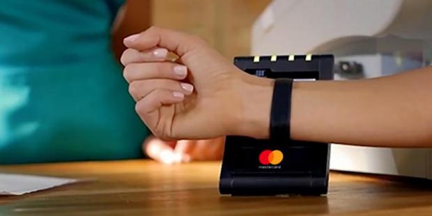 Payment providers eye wearable trend