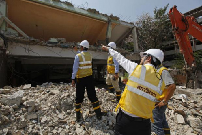 Bangkok Post - Razed flats spark negligence probe